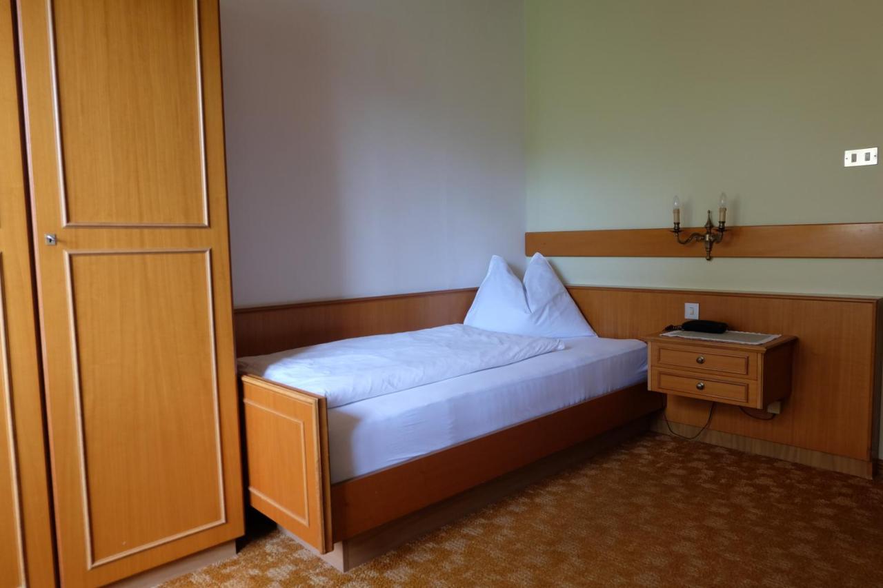 Pension Rebgut Bed & Breakfast Lana Exterior photo