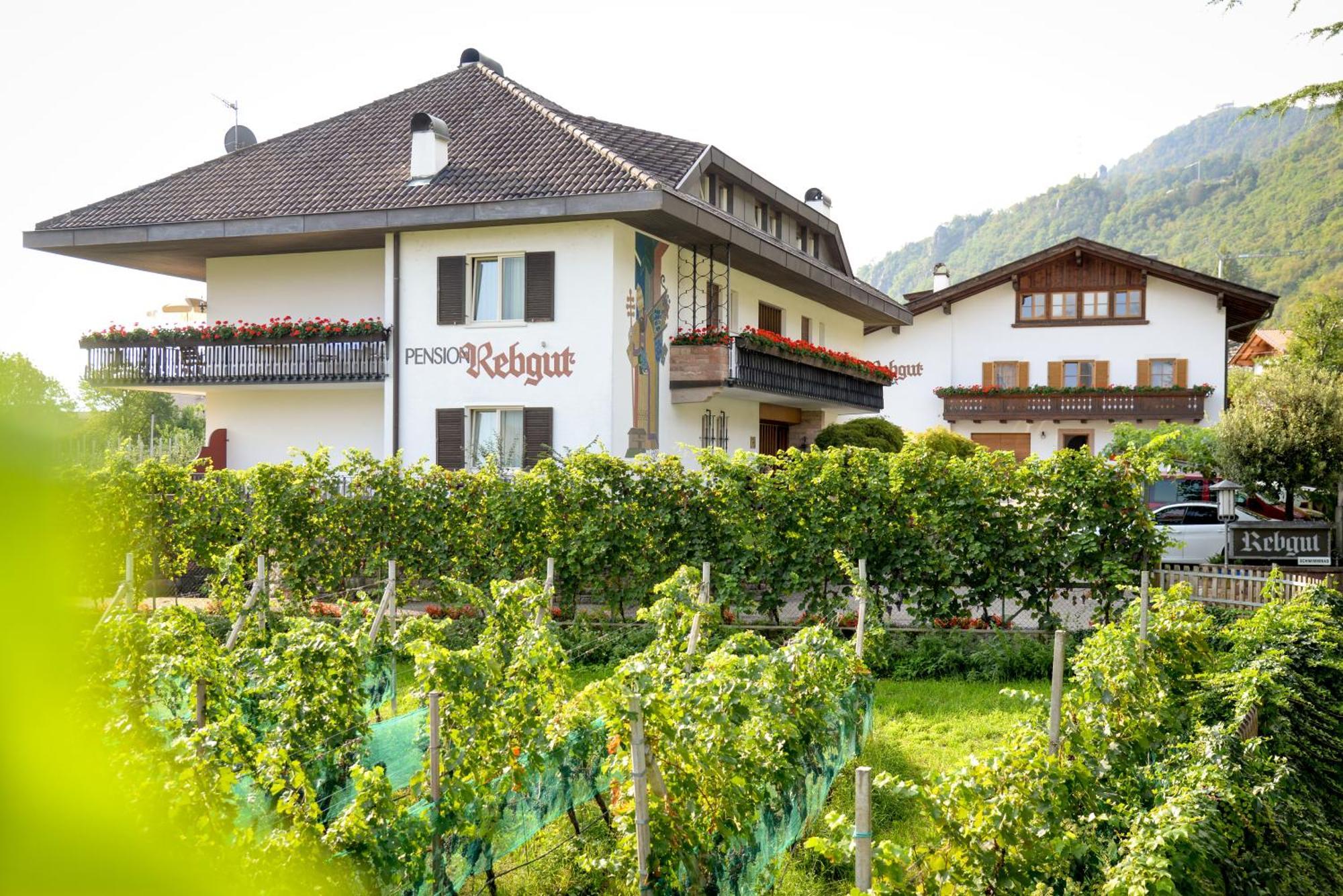 Pension Rebgut Bed & Breakfast Lana Exterior photo